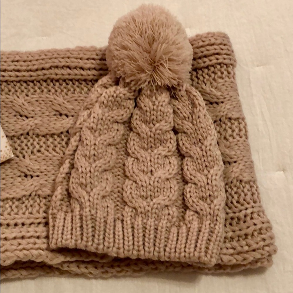 2 Chic Cable Knit Infinity Scarf & Matching Hat - Picture 6 of 6